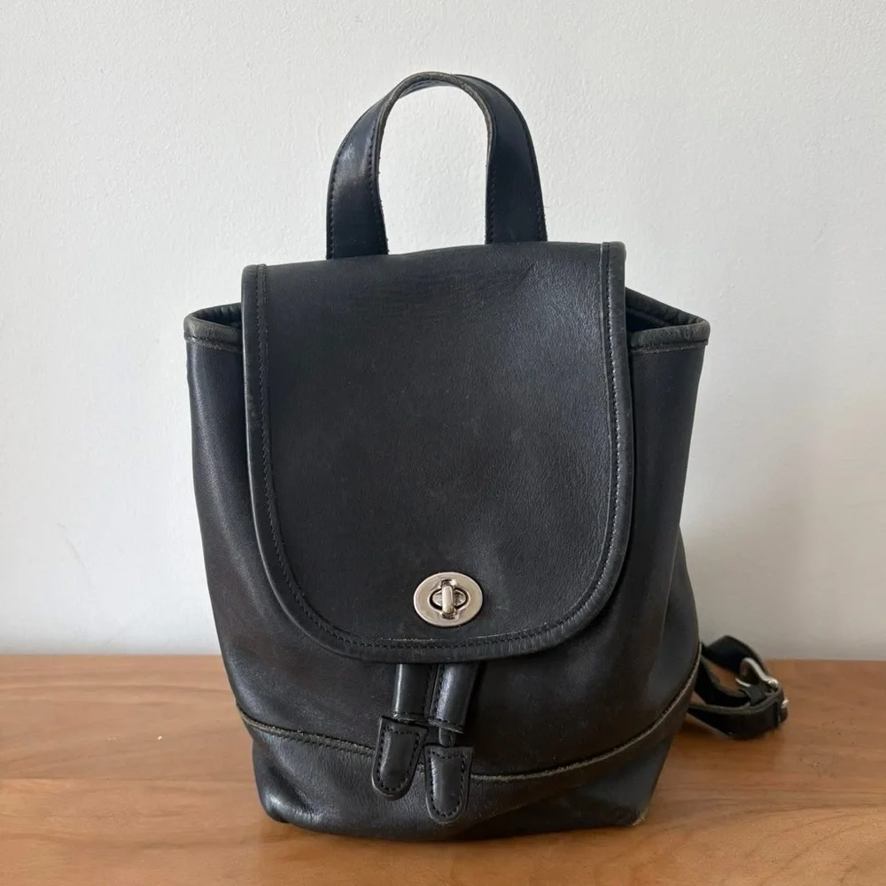 Coach Vintage Black Leather Mini Backpack Bag Turnlock Drawstring B0K-9960